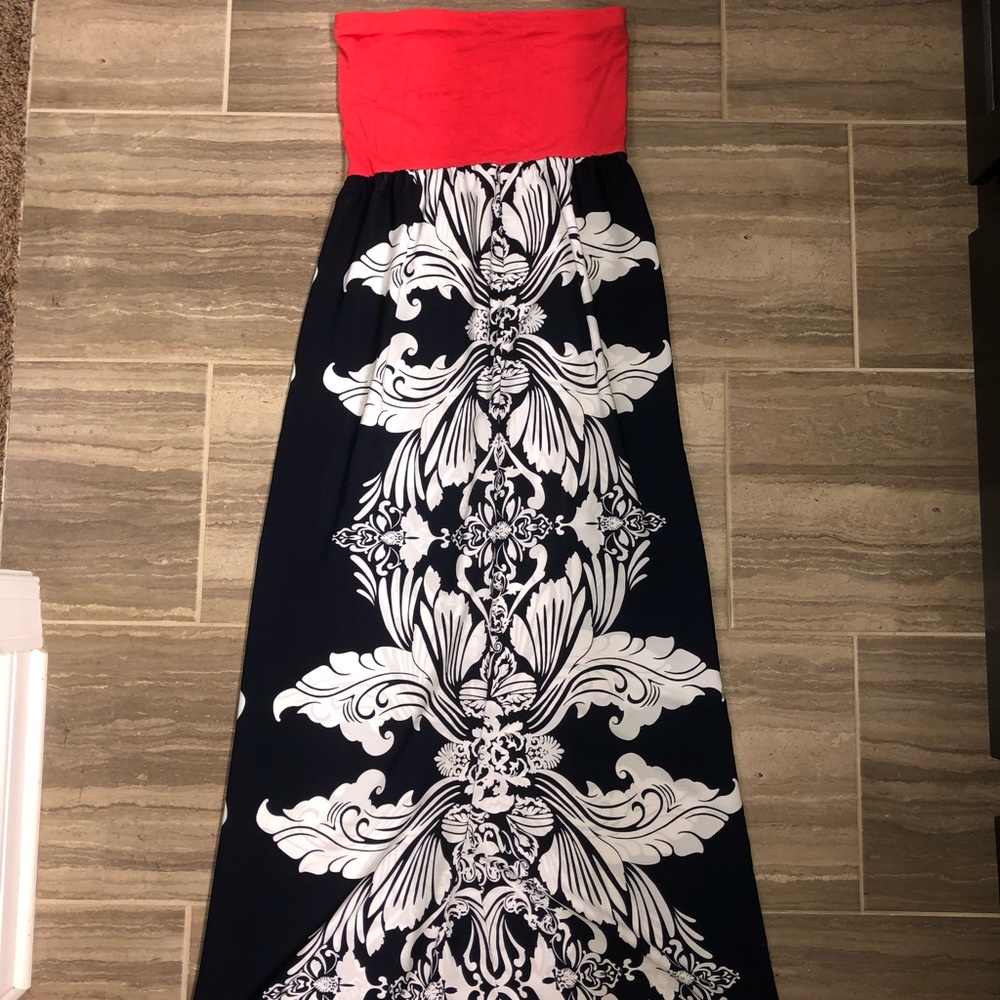 Maxi dress